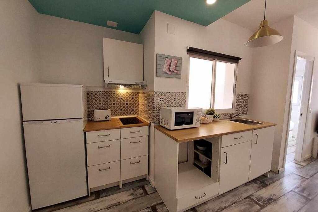 Bonito Apartamento En 2º Linea De Playa & Parking Lägenhet Málaga Exteriör bild