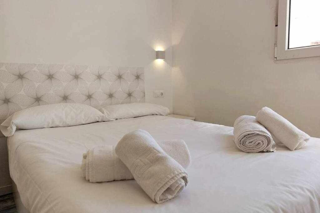 Bonito Apartamento En 2º Linea De Playa & Parking Lägenhet Málaga Exteriör bild